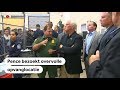 PENCE: Vice-president oog in oog met opgesloten migranten