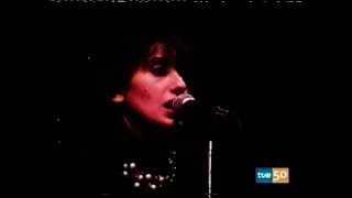 Luz Casal "Eres Tú" "No Aguanto Más" (Musical Express 09/04/1983)