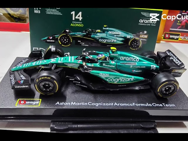 Vídeo relacionado con Bburago - Aston Martin AMR23#14 Fernando Alonso, Escala 1:43, Modelo a Escala con Casco y Vitrina, Detalles realistas, Licencia Oficial Aston Martin, Edad Recomendada 14+ años