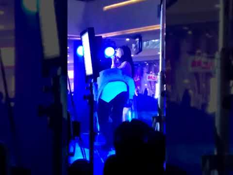 Hottie Natalie Roxanne Barcelo on stage 🔥