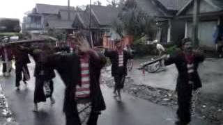 preview picture of video 'Kesenian Sakera Taruna Sakti Tangkil Sari Tajinan'