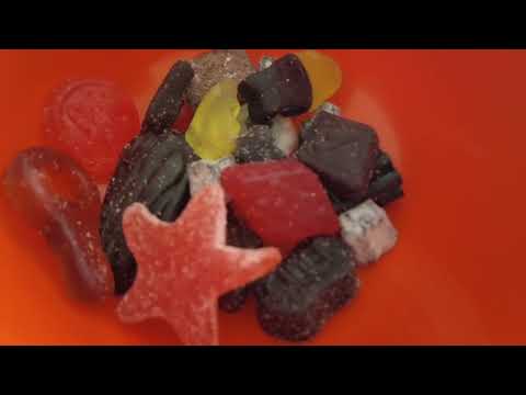 MongoTV_8957 - SPISER SKÅL SLIK FREDAG AFTEN