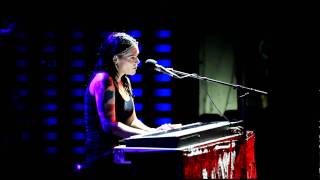 Beth Hart "Weight Of The World"