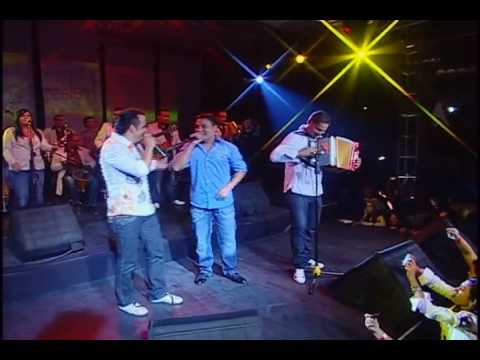 14. Nelson Velasquez & Centeno - Momentos de Amor (En Vivo)