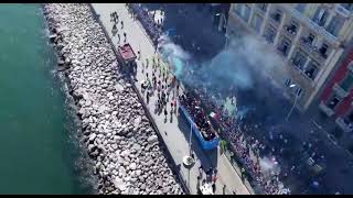 napoli-la-sfilata-dei-campioni-sul-lungomare