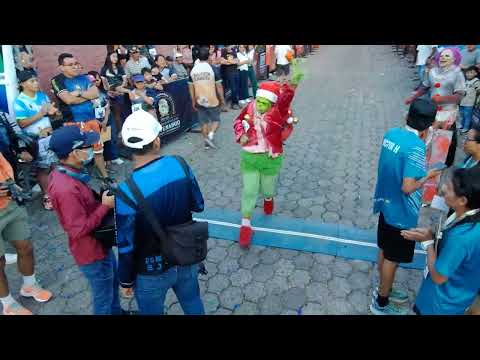 guatemala carrera de san silvestre 2025 alotenango sacatepéquez-  premios -arribo del grinch