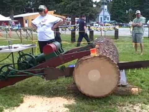 Vaughn Drag Saw in action