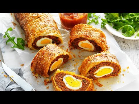 How to make a Giant Sausage Roll.  Easy Chorizo and Egg Sausage roll recipe