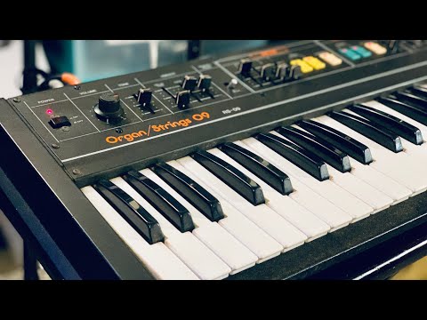 Roland RS 09 Analog Organ String Synthesizer - first look at this vintage synth