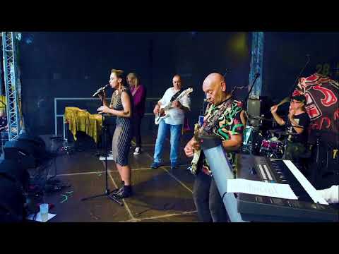 Natalia Sikora - początek koncertu 28 Festiwalu Blues nad Bobrem 2019 - "Pożegnalny blues"