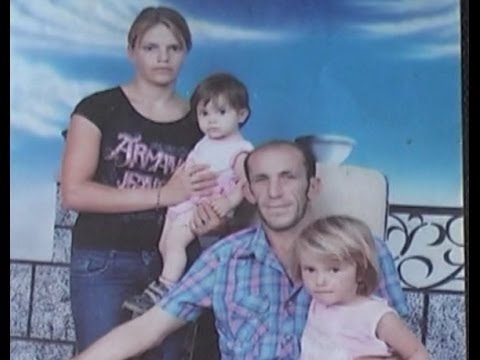 A1 Report - Trimi nga Lushnja fal gruan dhe i lutet: Mos më tradhëto më