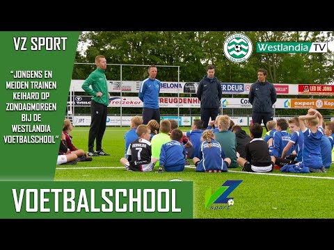 Westlandia voetbalschool op zondagochtend