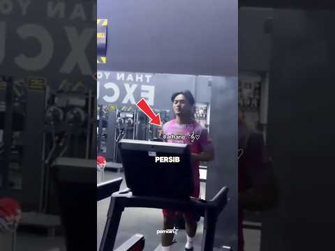 Kenapa Ernando Pakai Jersey Persib? Ternyata Ini Alasannya 😮