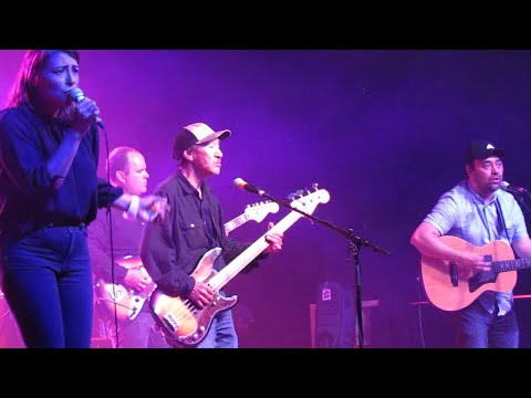 Ilangani - Elisapie, Mark & Charlie