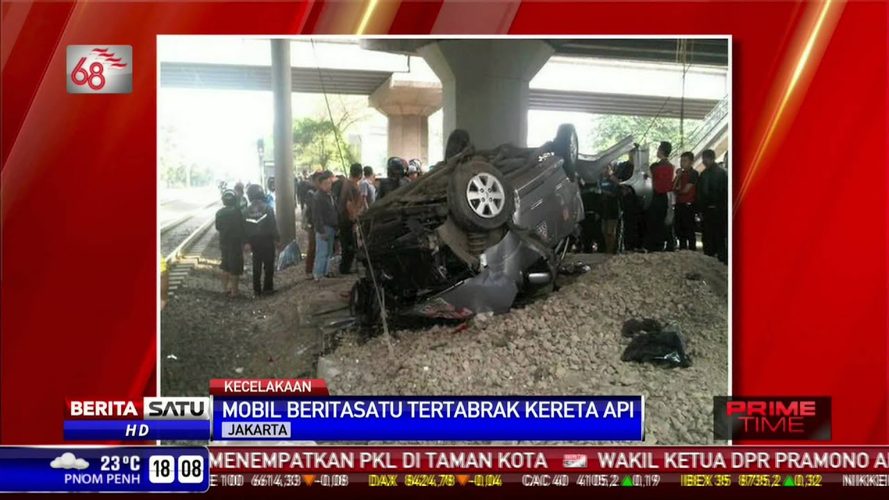 Mobil Berita Satu Tertabrak Kereta Api