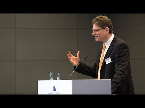 Colloquium on the future of central banking - Session 1: Macro-finance theory and models