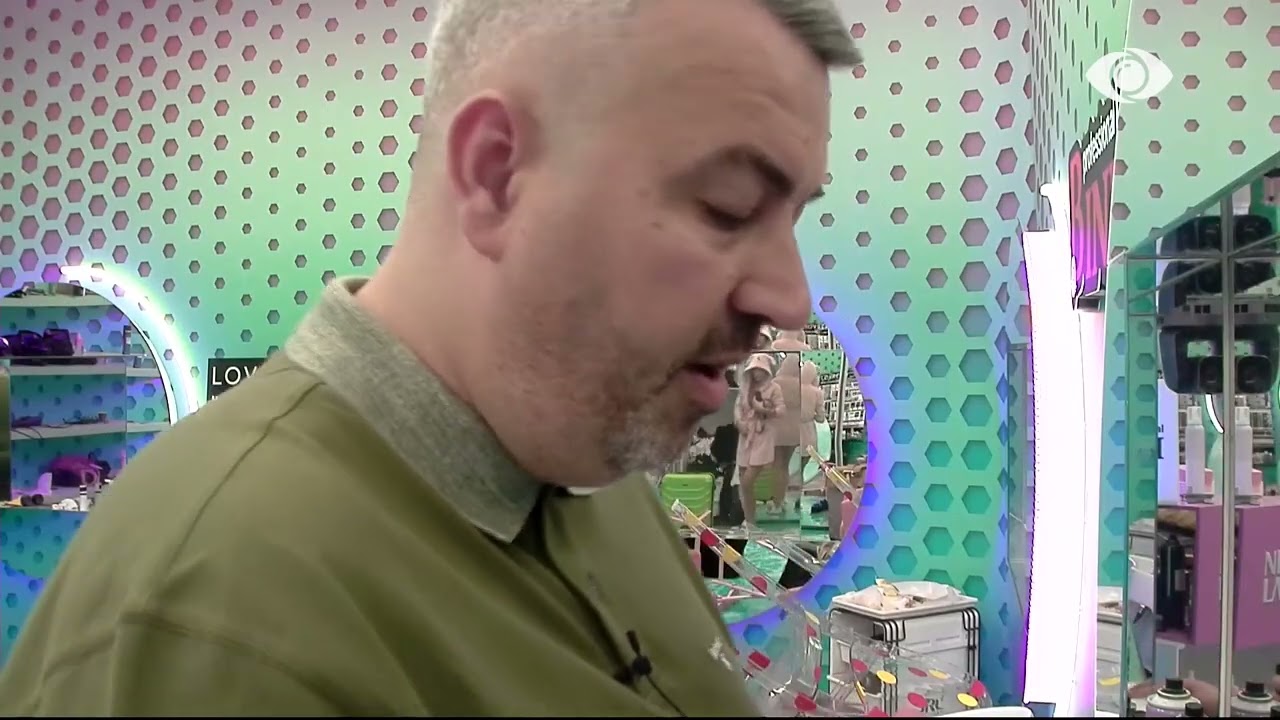 “Pranoje që e ke bërë vetë”/ Brikena diskuton me Rogertin, banori: Që t’i heqësh mendjen nga…