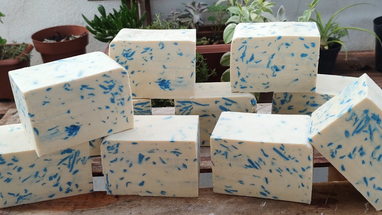 Sabão caseiro: misturei três ingredientes na minha soda e veja o resultado 🤑