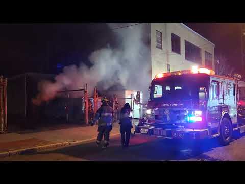 Fully Involved Dumpster Fire🔥  (8th Ave) Newark Nj 1-15-21
