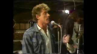 Roger Daltrey, Under A Raging Moon LIVE - UK TV Performance - Number 73