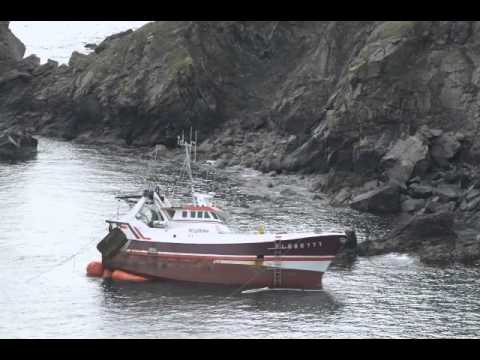 Trawler Scuderia aground on The Lizard