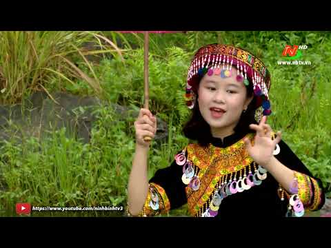 Thể hiện bởi Huyền Thư