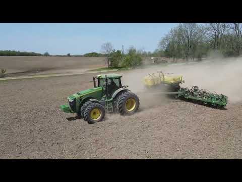 John Deere ExactEmerge Planter