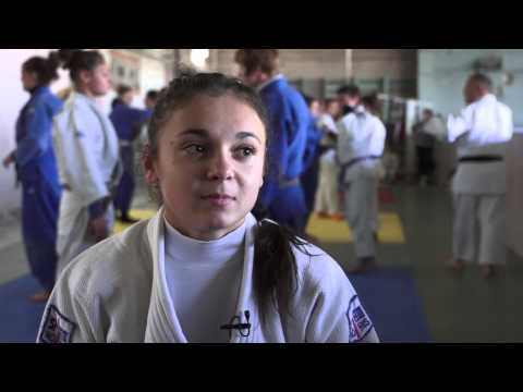 Stiripozitive.eu | Cristina Budescu