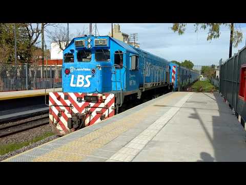 EMD G22CU-2 MF701 llegando a Villa Lugano