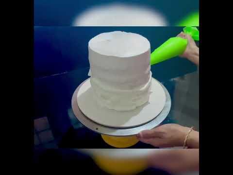 Tall cake icing/sharp edge