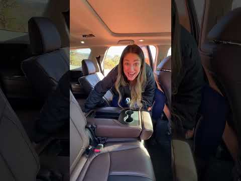The New Honda Pilot Can Store its Middle Seat In the Trunk!