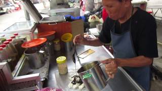 preview picture of video 'Malaysian style Chee Cheong Fun - Penang Hawker Food'