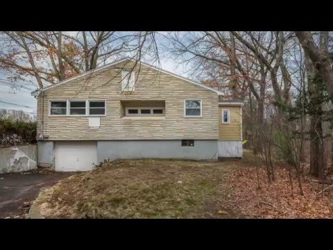 419 Woburn St, Wilmington, MA - Chrisanne Connolly &  Annmarie King