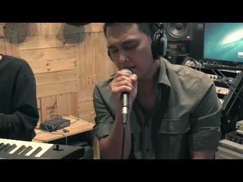 Indra Sinaga - Detik Terakhir  (Live Acoustic)