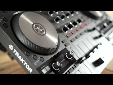 NATIVE INSTRUMENTS Traktor Kontrol S4 MK3 | Unboxing