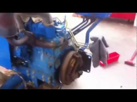 FORD TRACTOR 1715 CLUTCH ISSUES AND WHATS GOING ON IN THE SHOP TODAY
