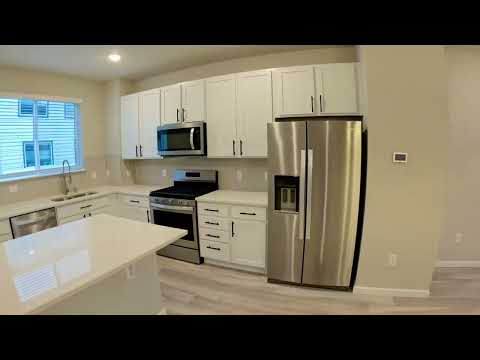 Well-appointed 2-bedroom, 2.5-bath townhouse in Lakewood for Rent property video