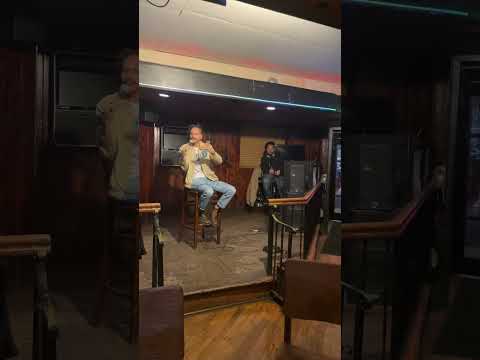 Jonathan James @ Essence Bar