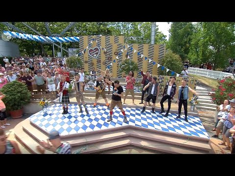 Königlich Bayrisches Vollgas Orchester - Vollgas voraus (ZDF Fernsehgarten 2022)