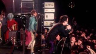 The Clash - What&#39;s My Name (live at the Belle Vue, Manchester, UK 15. November 1977)
