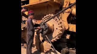 CAT Dozer Final Drive Sprocket Replacement: A Step-by-Step Guide