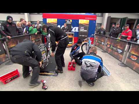 Mitas Speed Challenge: Woffinden v Hampel