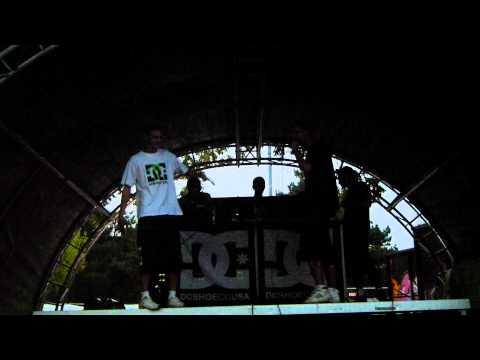Svi kao 1 - MC Battle - Zikki vs. Straks