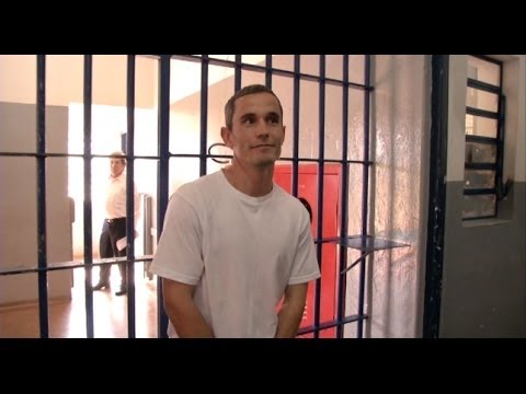 Encarcelados - "Aquí nos explotan"