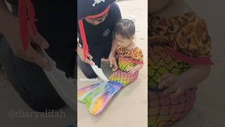 Download lagu Mermaid Scales Come Out Gold Coins??!! #shorts #youtubeshorts #viralvideo #trending mp3