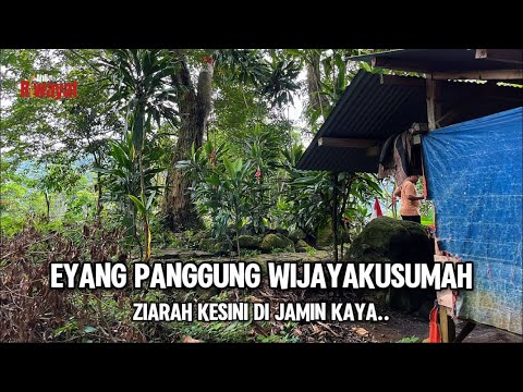 WOW..! Pilgrimage here is guaranteed to make you rich.., the sacred tomb of Eyang Panggung Wijaya...