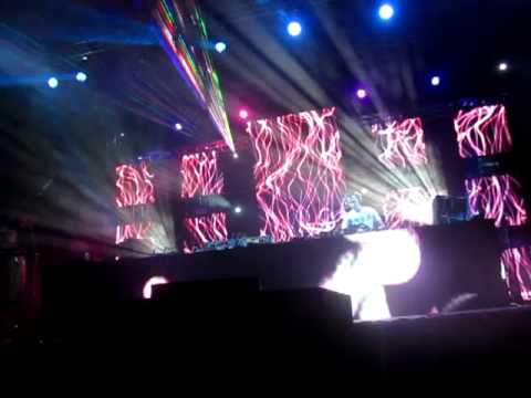 Tucandeo playing Rex Mundi - Sandstone @ Cacao Beach 10.08.2012