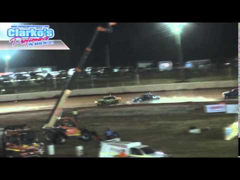 Modified Sedans - Heat 9 - Queensland Title - Moranbah Speedway - 07.06.14