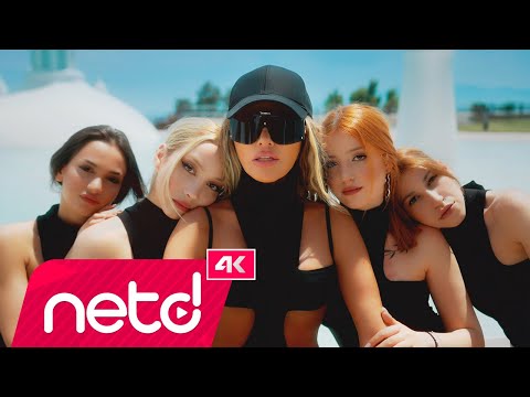 Seren Serengil - Valla