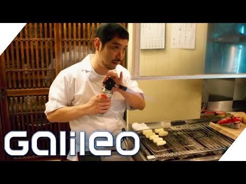 Kann ein japanischer Spitzenkoch Rinderroulade kochen? | Galileo | ProSieben